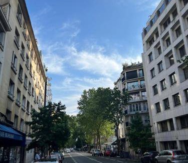 Republique–Point-du-Jour Apartment | 60 m² Apartment ∙ 1 bedroom ∙ 4 guests