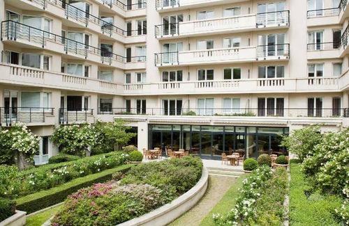 Issy-les-Moulineaux Apartment | 60 m² Serviced apartment ∙ 2 bedrooms ∙ 127 guests