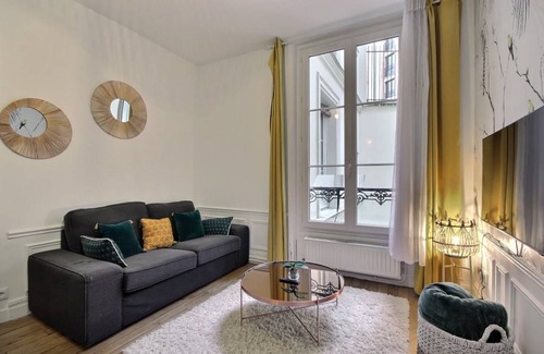 Quartier de l'Ecole-Militaire Apartment | 62 m² Apartment ∙ 2 bedrooms ∙ 4 guests