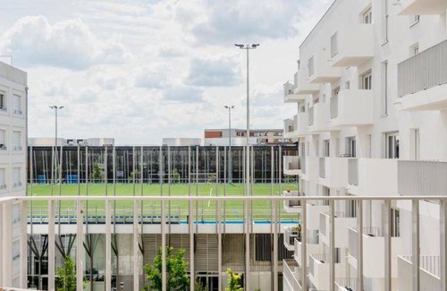 Meudon-la-Foret Apartment | 70 m² Serviced apartment ∙ 6 guests
