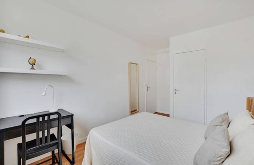 Le Kremlin-Bicetre Resort | 77 m² Private room ∙ 1 bedroom ∙ 5 guests