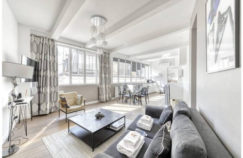 Montmartre Apartment | 78 m² Apartment ∙ 2 bedrooms ∙ 6 guests