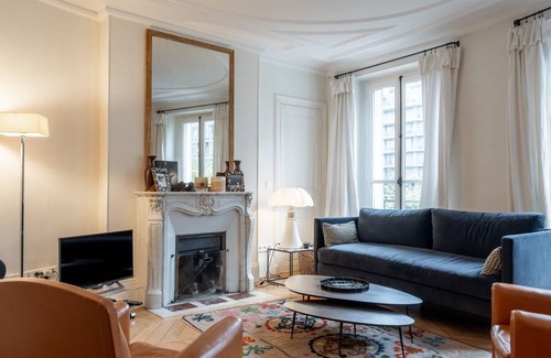 Villa Montmorency Apartment | 80 m² Apartment ∙ 2 bedrooms ∙ 3 guests