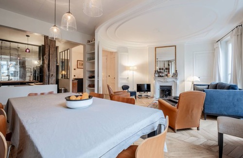 Villa Montmorency Apartment | 80 m² Apartment ∙ 2 bedrooms ∙ 3 guests