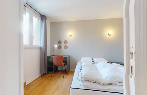 Gennevilliers Resort | 80 m² Private room ∙ 1 bedroom ∙ 2 guests