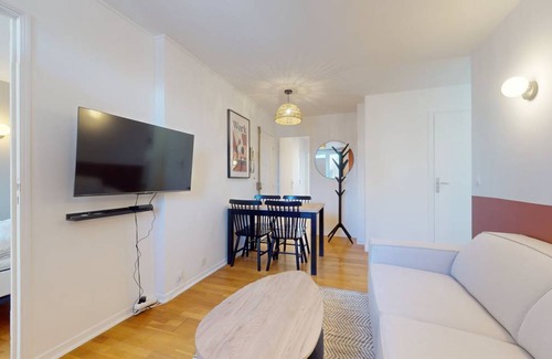 Gennevilliers Resort | 80 m² Private room ∙ 1 bedroom ∙ 2 guests
