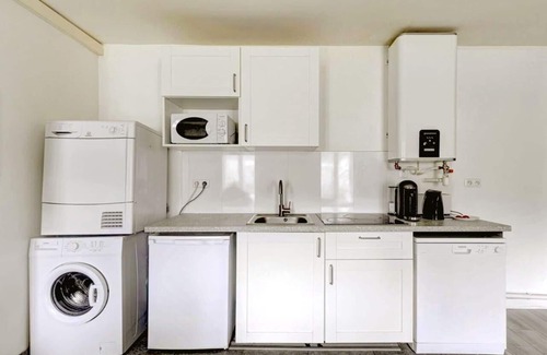 Montreuil Apartment | 802 Suite Lovely's - Superb Apartment