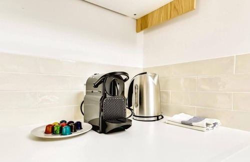 Montreuil Apartment | 802 Suite Lovely's - Superb Apartment