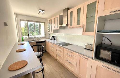 Cachan Apartment | 82 m² Apartment ∙ 3 bedrooms ∙ 8 guests