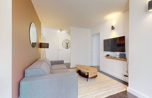Gennevilliers Resort | 84 m² Private room ∙ 1 bedroom ∙ 2 guests
