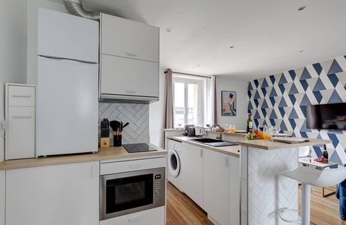 Montreuil Apartment | 869-Suite Bleuet - Superb Apartment