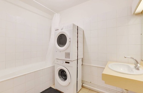 Boulogne-Billancourt Resort | 93 m² Private room ∙ 1 bedroom ∙ 5 guests