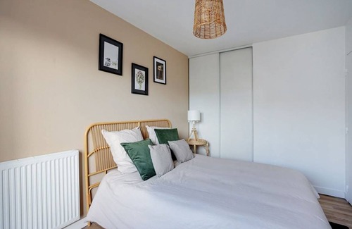 Villejuif Resort | 93 m² Private room ∙ 1 bedroom ∙ 4 guests