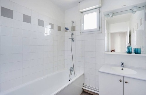 Villejuif Resort | 93 m² Private room ∙ 1 bedroom ∙ 4 guests