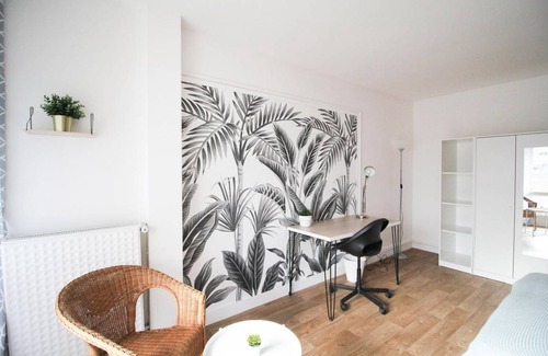 Levallois-Perret Resort | 93 m² Private room ∙ 1 bedroom ∙ 5 guests
