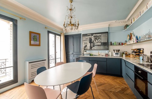 Montmartre Apartment | A Blush of Blue, by Veeve