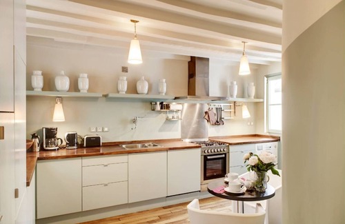 Gaillon Apartment | A HAVEN OF PEACE NEAR LOUVRE & PALAIS ROYAL!