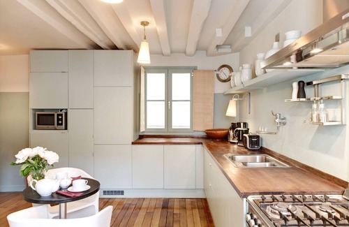Gaillon Apartment | A HAVEN OF PEACE NEAR LOUVRE & PALAIS ROYAL!