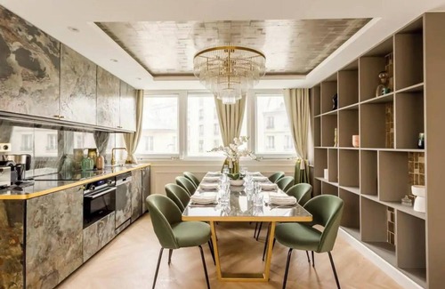 Grenelle Apartment | A PERFECT BLEND OF LUXURY & COMFORT, JUST A STONE'S THROW FROM THE EIFFEL TOWER