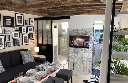 3rd Arrondissement Apartment | A5G Skyglass