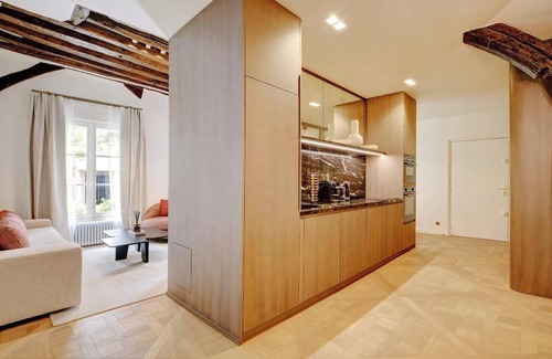 Saint-Thomas-d'Aquin Apartment | AN ELEGANT BLEND OF LUXURY, COMFORT & CULTURAL HERITAGE IN SAINT-GERMAIN