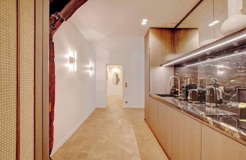 Saint-Thomas-d'Aquin Apartment | AN ELEGANT BLEND OF LUXURY, COMFORT & CULTURAL HERITAGE IN SAINT-GERMAIN