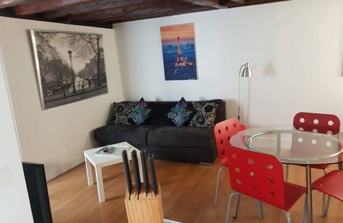 Arts-et-Metiers Apartment | Apartment ∙ 1 bedroom ∙ 2 guests