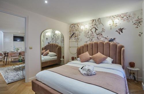 6th Arrondissement Apartment | Apartment Saint Germain des Près by Studio prestige