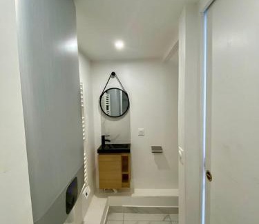 Quartier de la Plaine-de-Monceaux Apartment | Appartement d'architecte proche Arc de Triomphe-2P