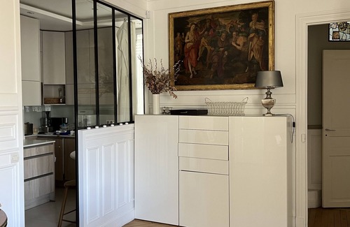 Quartier de la Plaine-de-Monceaux Apartment | Appartement Familial Rénové Haussman 140 M2 4 Chbres Metro Wagram