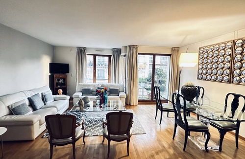Necker Apartment | Appartement Moderne Parisien