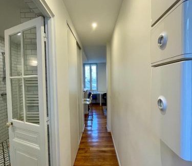 Saint-Thomas-d'Aquin Apartment | Appartement Raspail St germain Paris