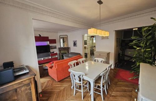 Clignancourt Apartment | appartement67m 2