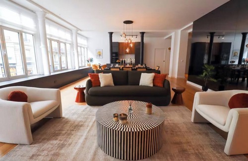 Saint-Merri Apartment | ARCHITECTURAL GEM IN LE MARAIS – STYLISH LOFT ON RUE DES ARCHIVES