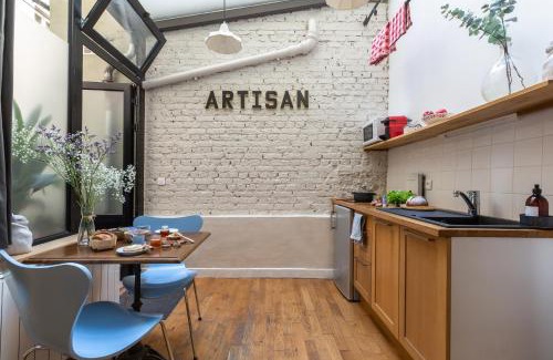 Quartier de la Porte-Saint-Denis Apartment | Artisan Lofts near Marais