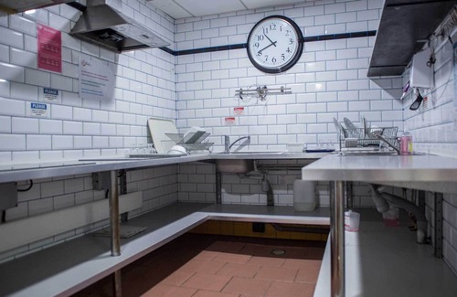 Saint Blaise Hostel | Auberge Jeunesse HI Paris - Le d’Artagnan