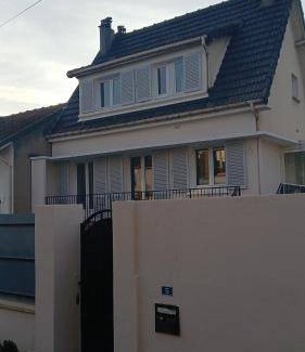 Villeneuve-Saint-Georges Bed & Breakfast | Bed and breakfast ∙ 13 guests