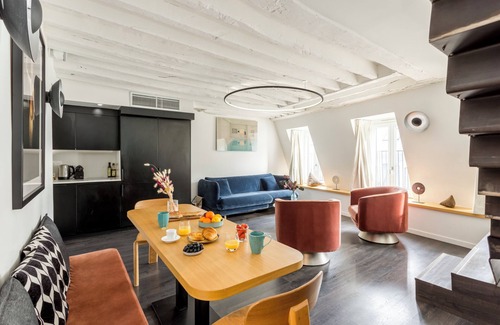 Quartier de la Porte-Saint-Denis Apartment | Beauquartier - Grands Boulevards