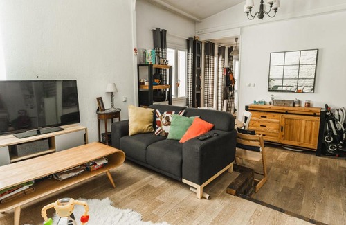 17th Arrondissement Apartment | Beautiful apartment in Batignolles
