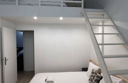 Charonne Apartment | BEST COZY LOFT PARIS