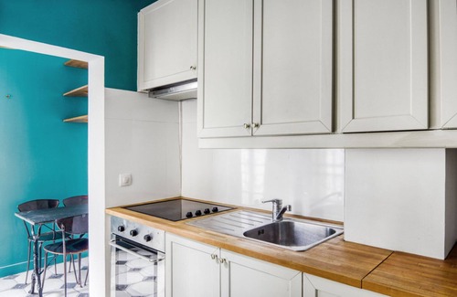 Saint-Thomas-d'Aquin Apartment | Blueground | Invalides, intercom, nr Rodin Museum