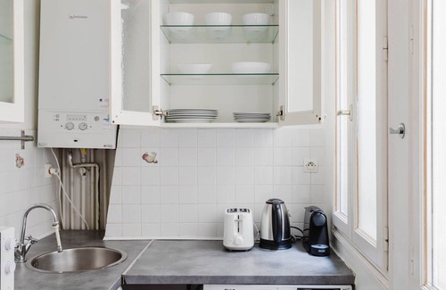 Odeon Apartment | Blueground | Jardin du Luxembourg, fully furnished