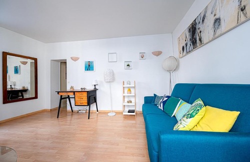 Montmartre Apartment | Bright and lovely parisian apartment