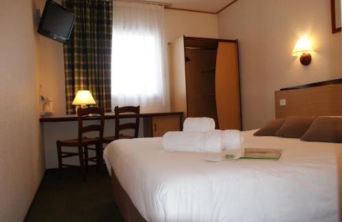 Chaville Hotel | Campanile Paris Ouest - Chaville