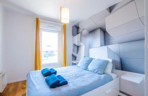 Saint-Denis Apartment | CAOPEO - Top Hôte Paris - 8 personnes Balcon Parking