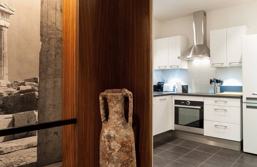 Batignolles Apartment | CAVALIER DES LIONS 2bedr 2 1/2baths