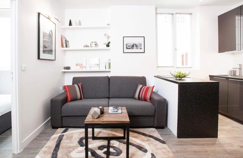 Bonne-Nouvelle Apartment | Charming apartment in the heart of Paris