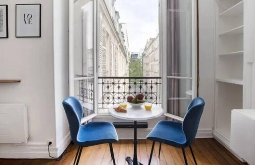 17th Arrondissement Apartment | Charming appt - PRINTEMPS - Mobility lease