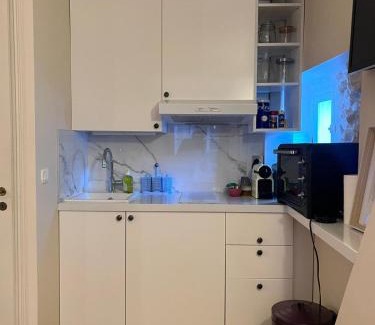 Saint-Thomas-d'Aquin Apartment | Charming Studio in Heart of Saint-Germain-des-Prés