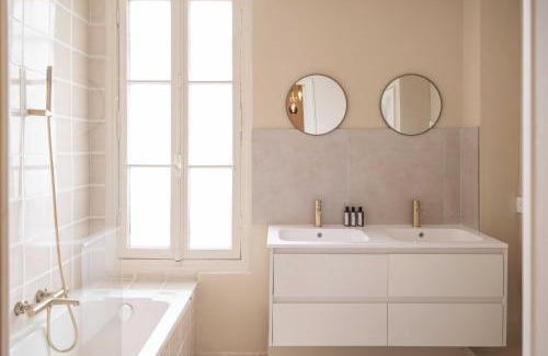 15th Arrondissement Apartment | Chic apartment - 5BR-10P - Grenelle-Eiffel Tower